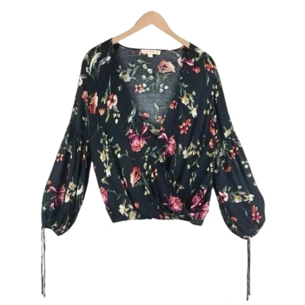 LOVESTITCH Floral Cross Body Boho Chic Long Sleeve Size S